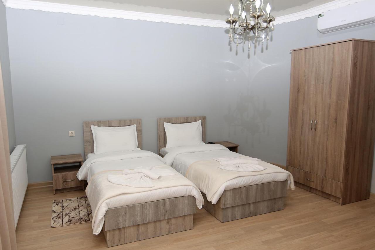 Hotel Shogi Zugdidi Ngoại thất bức ảnh