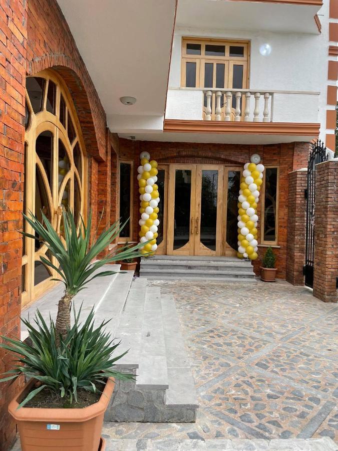 Hotel Shogi Zugdidi Ngoại thất bức ảnh
