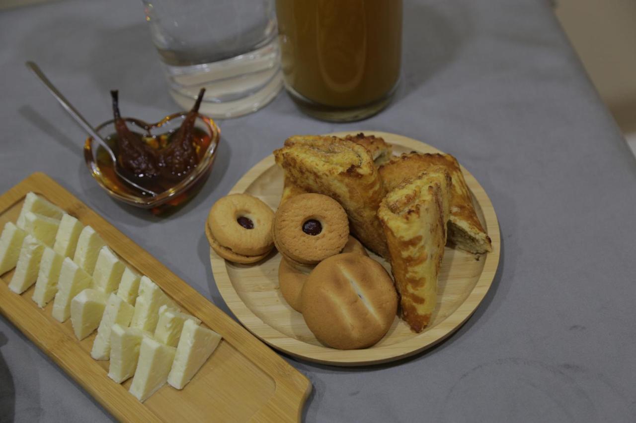Hotel Shogi Zugdidi Ngoại thất bức ảnh
