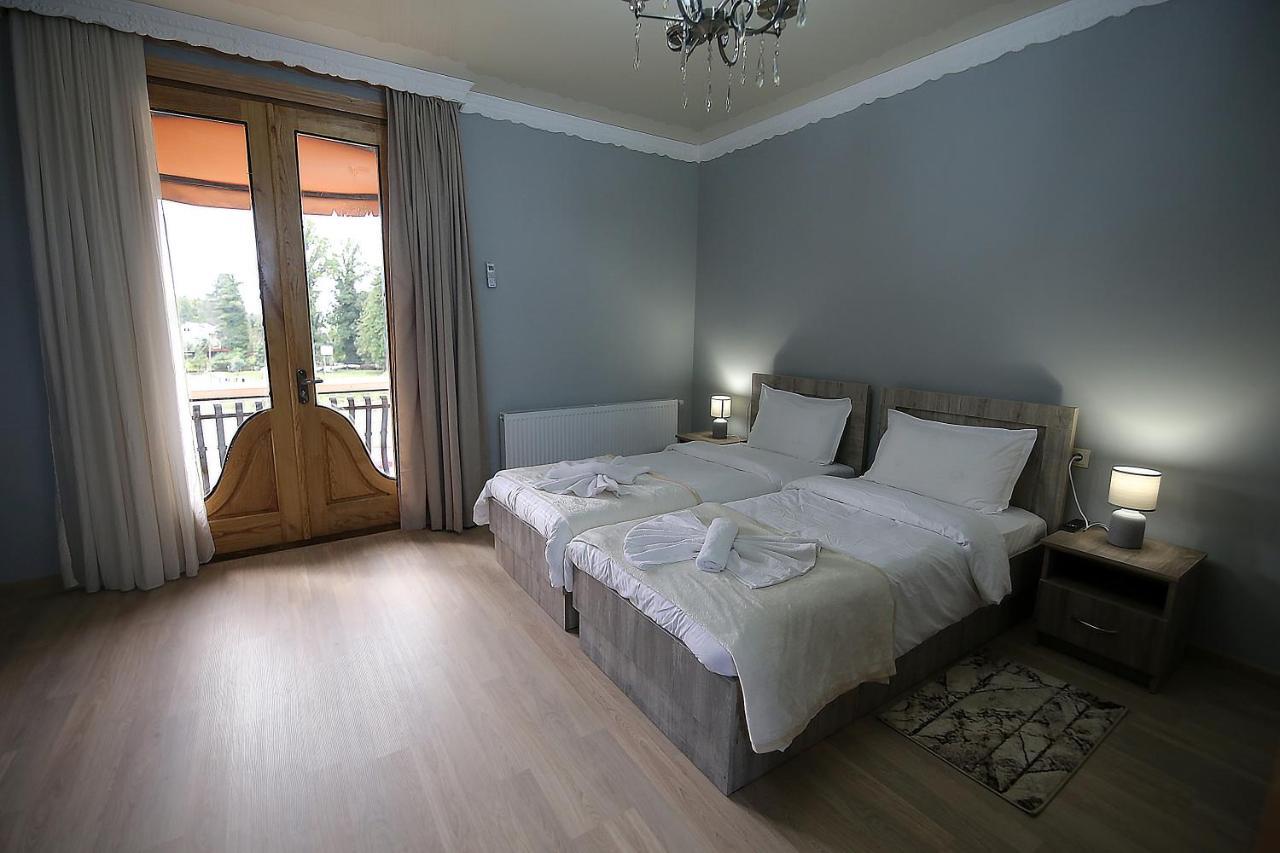 Hotel Shogi Zugdidi Ngoại thất bức ảnh
